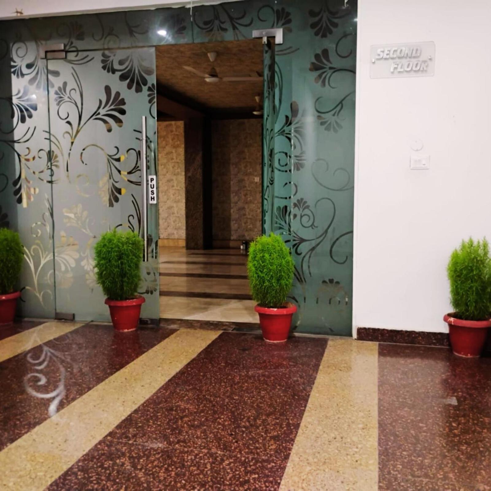Hotel Lake View Grand Lucknow Luaran gambar