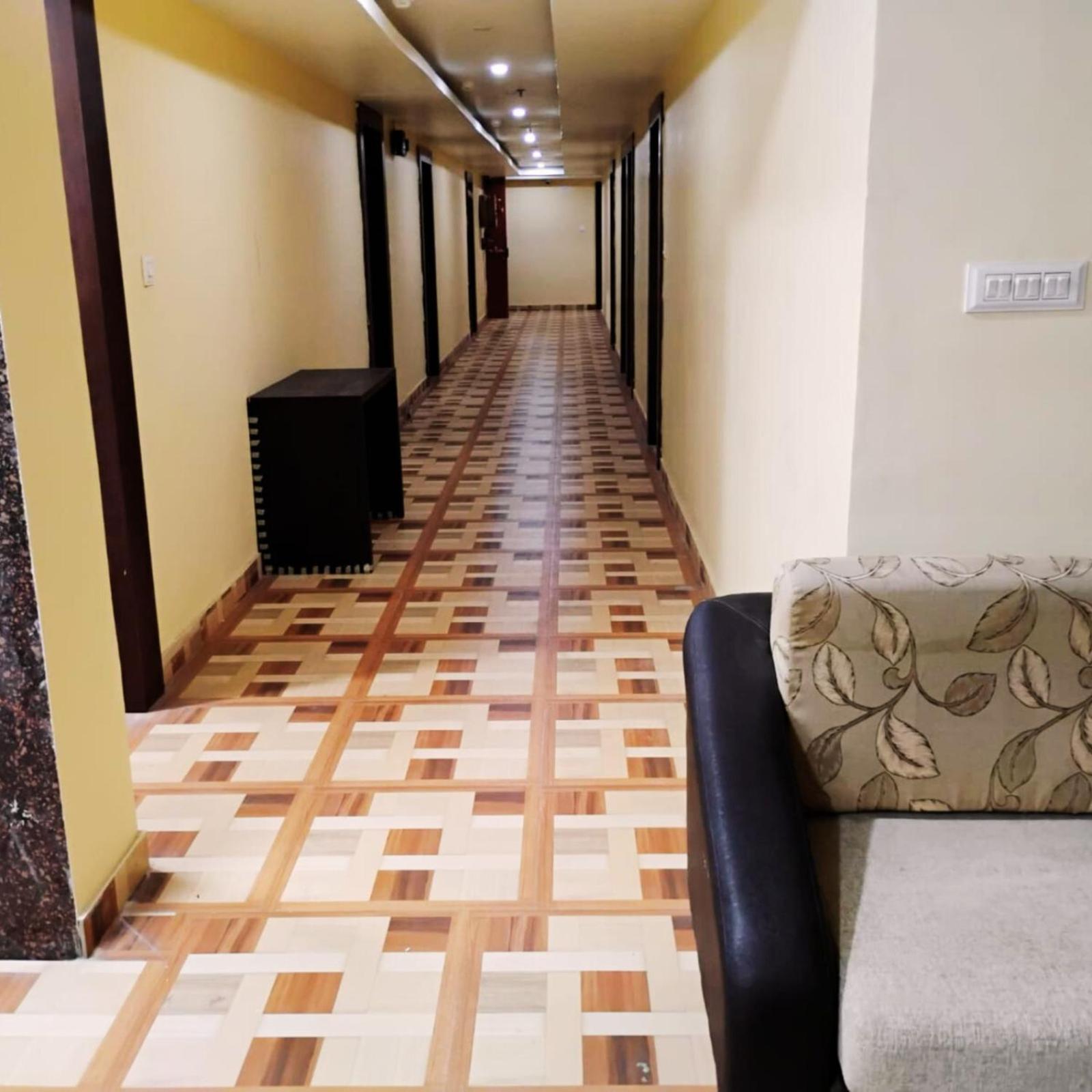 Hotel Lake View Grand Lucknow Luaran gambar