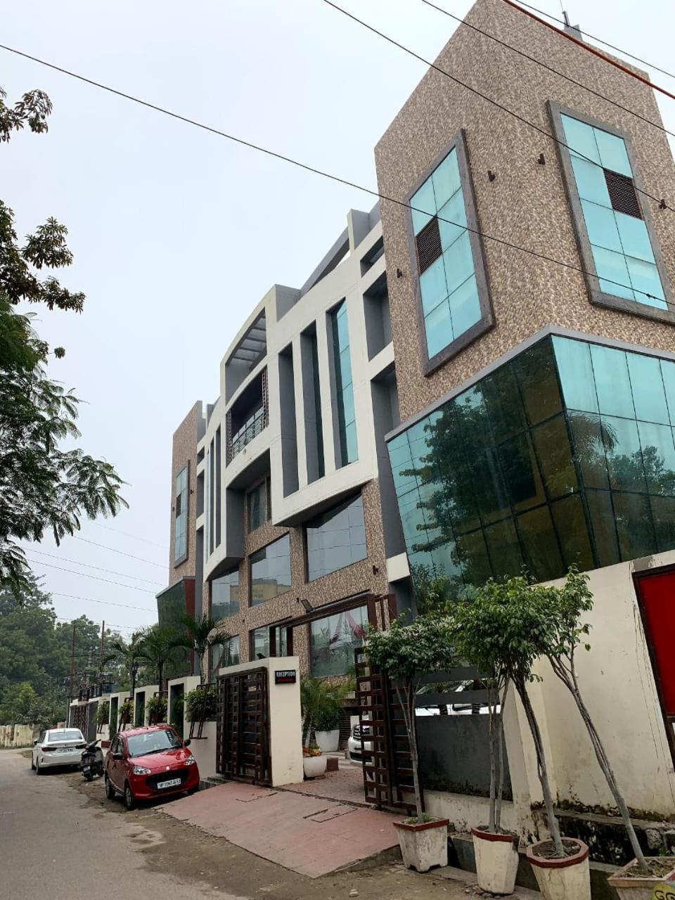 Hotel Lake View Grand Lucknow Luaran gambar