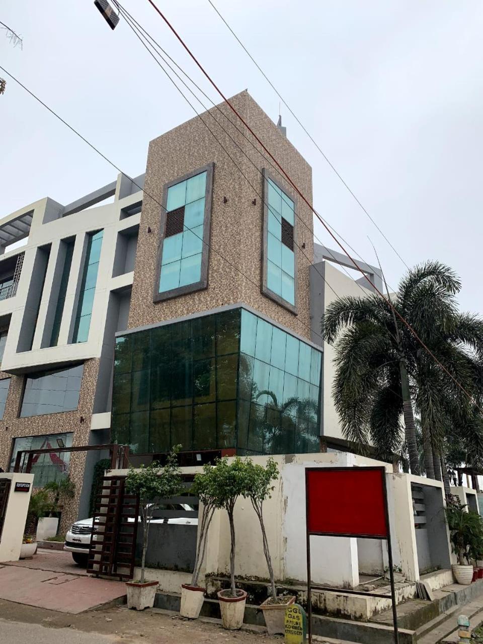 Hotel Lake View Grand Lucknow Luaran gambar