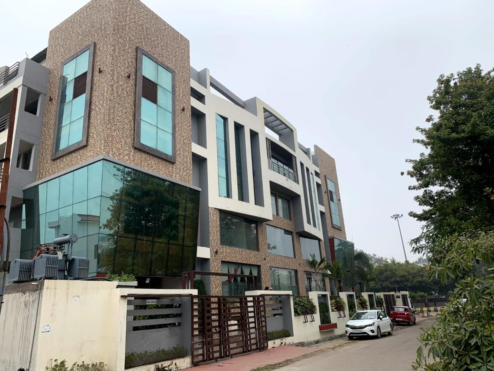Hotel Lake View Grand Lucknow Luaran gambar