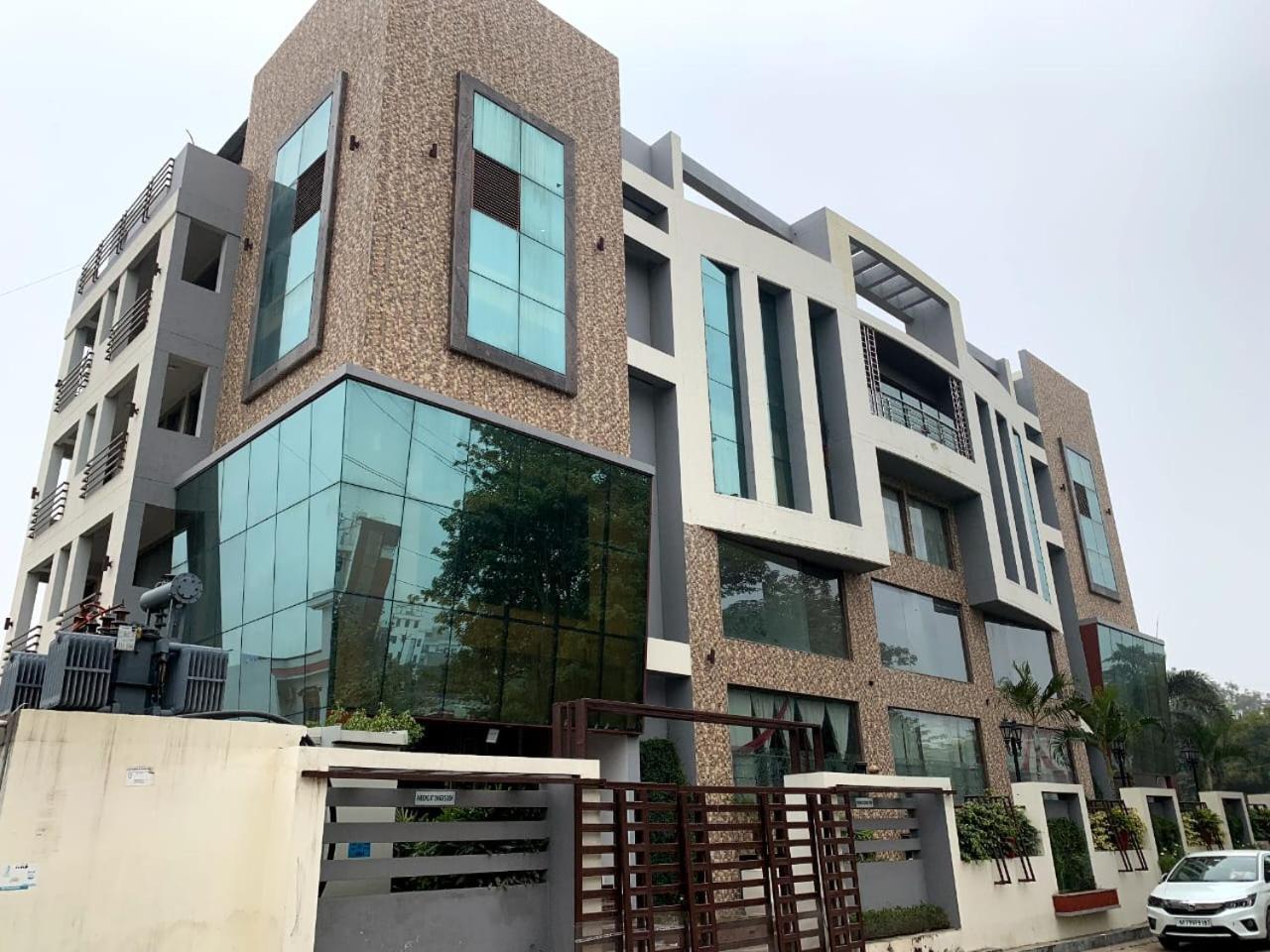 Hotel Lake View Grand Lucknow Luaran gambar