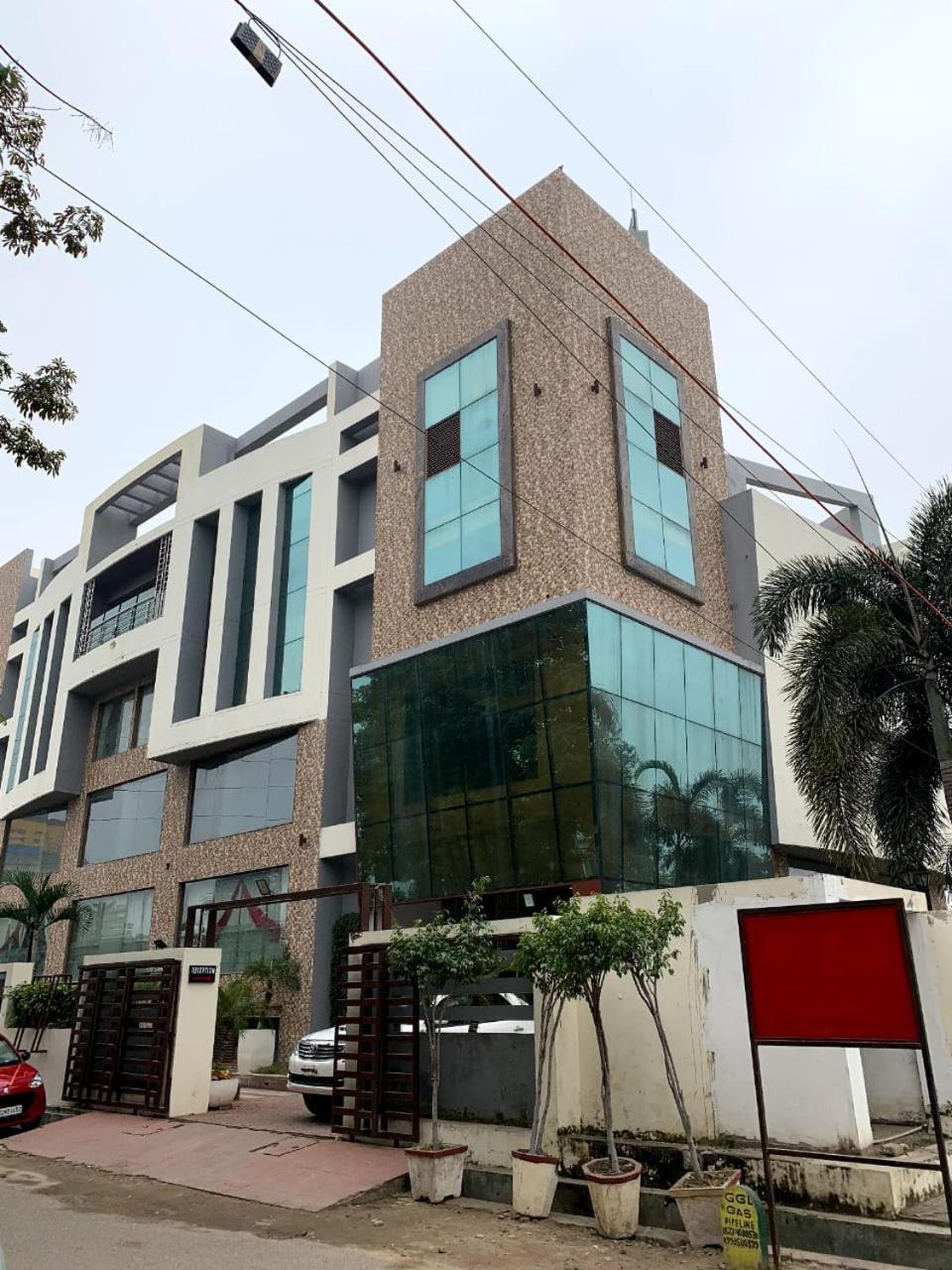 Hotel Lake View Grand Lucknow Luaran gambar