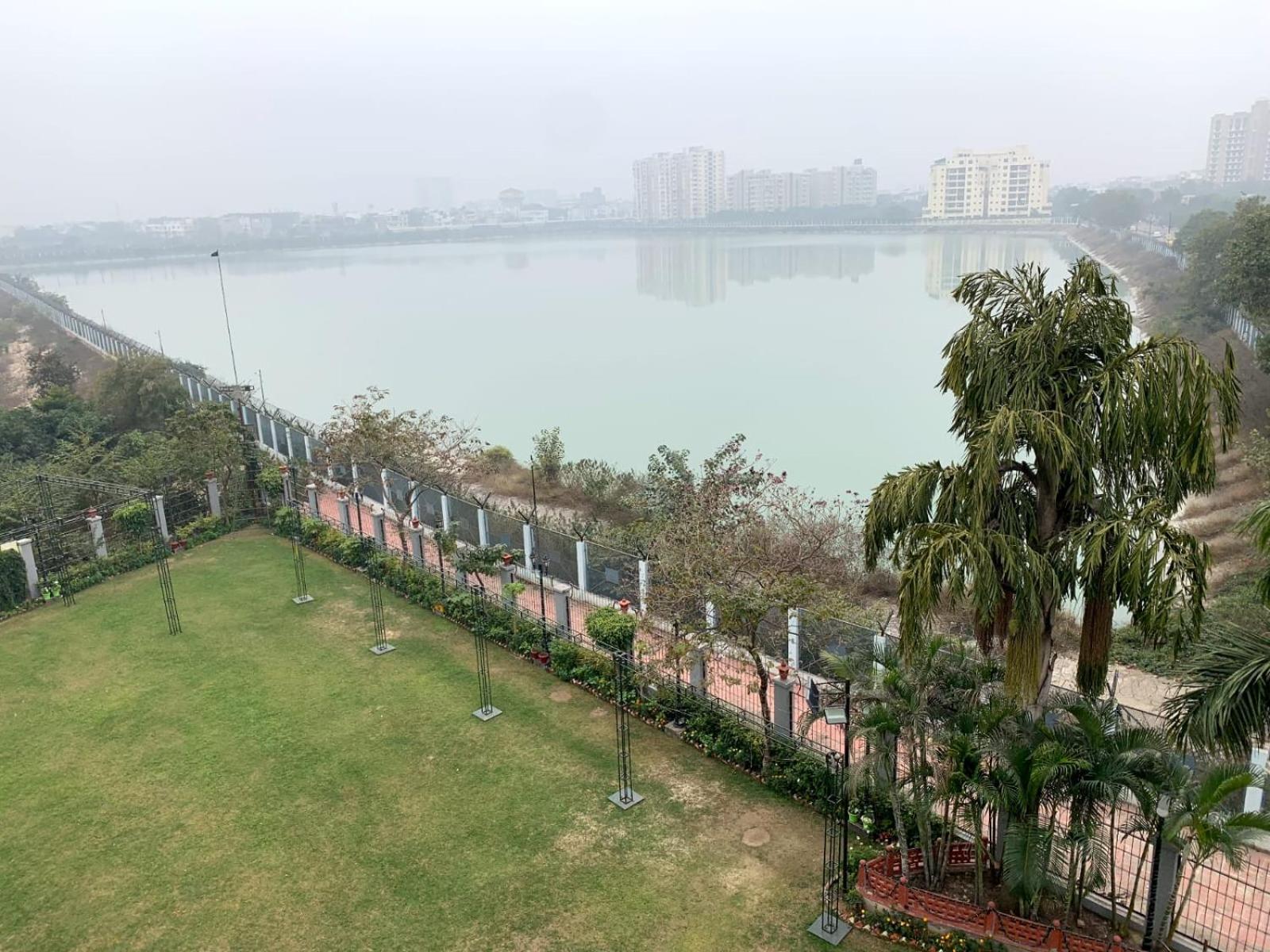 Hotel Lake View Grand Lucknow Luaran gambar