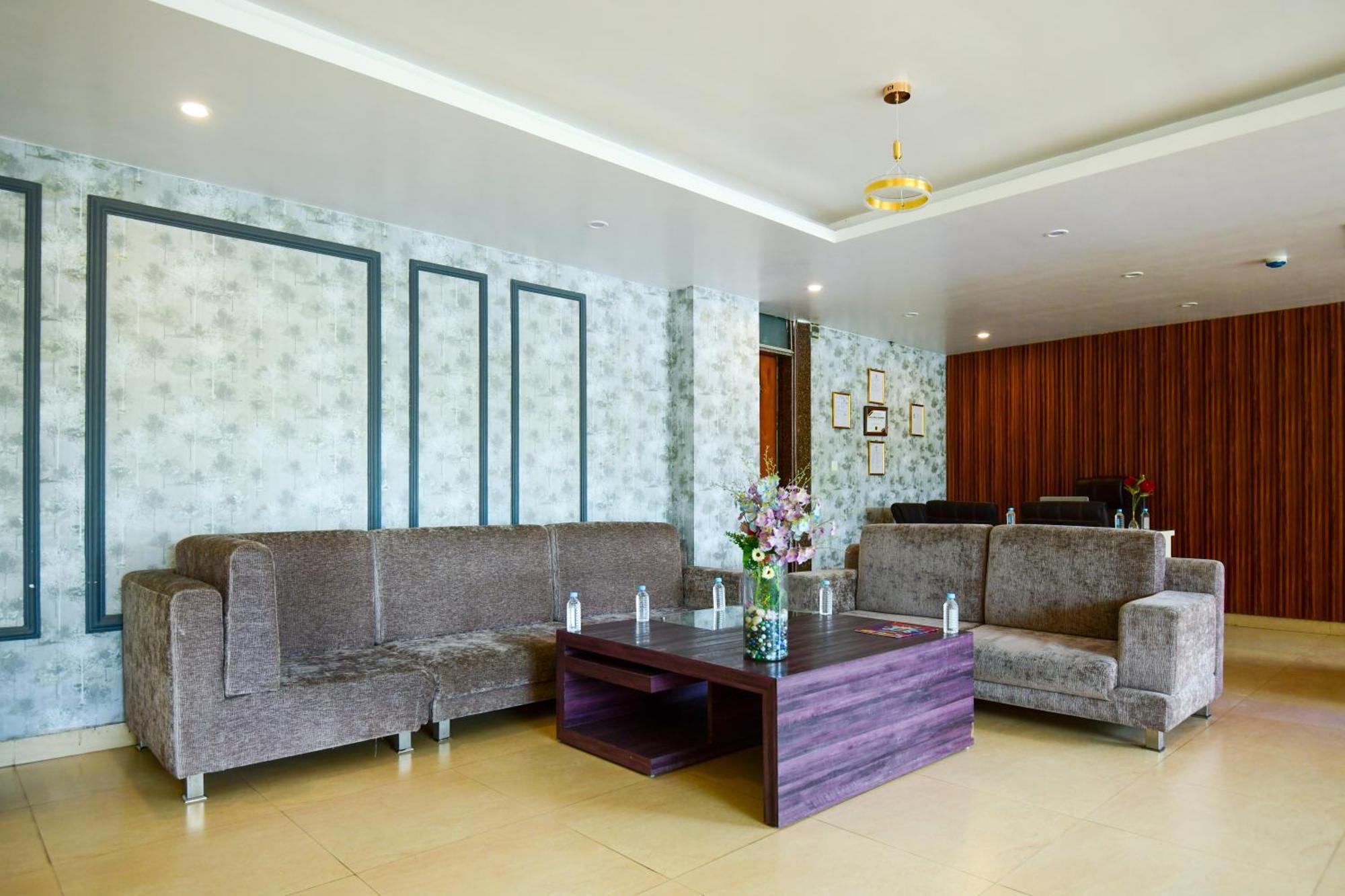 Hotel Lake View Grand Lucknow Luaran gambar