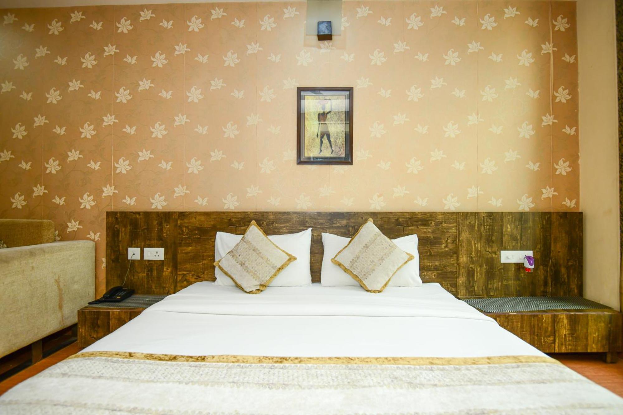 Hotel Lake View Grand Lucknow Luaran gambar